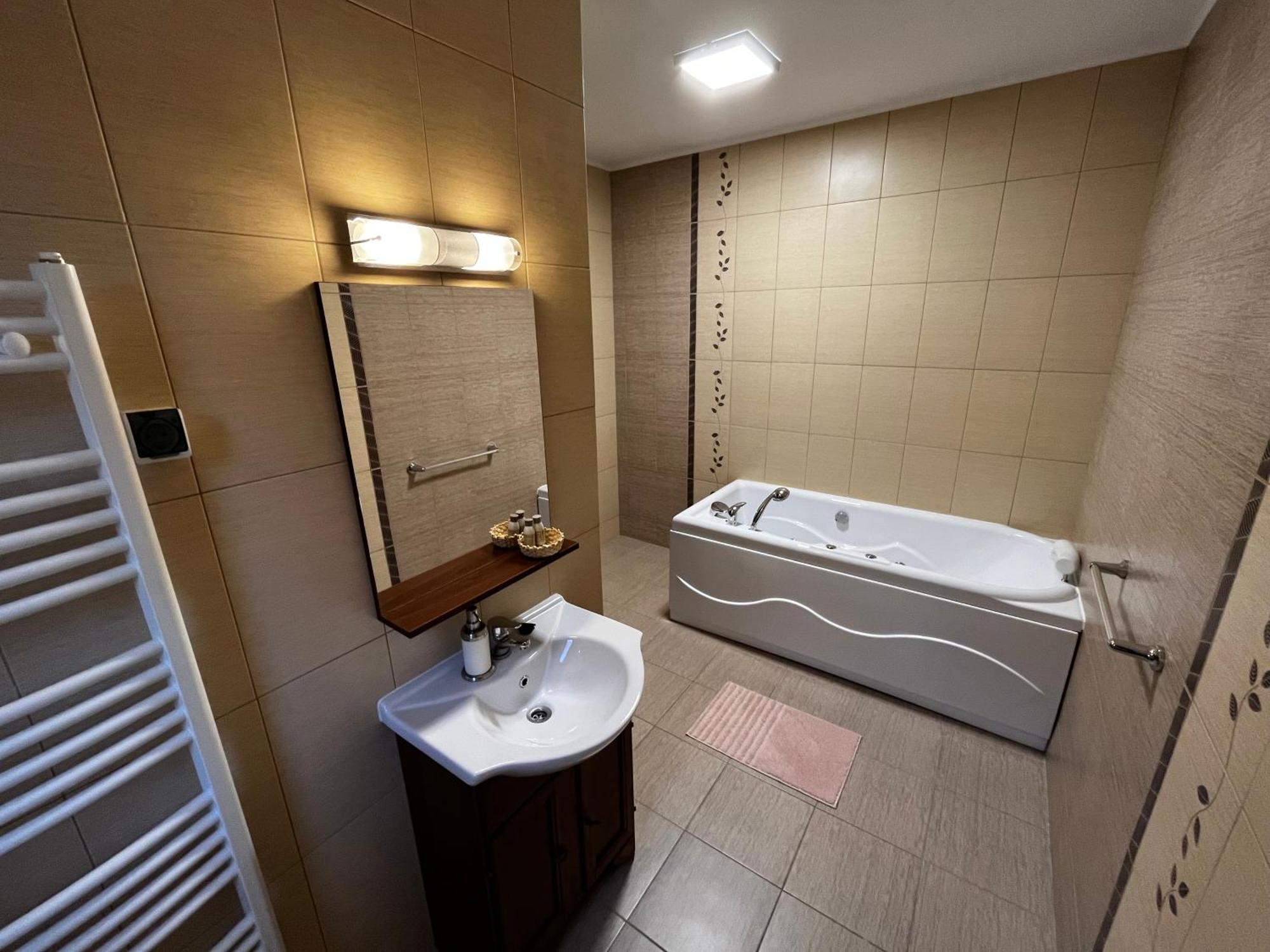 The White House Sohodol Hotel Sohodol  Екстериор снимка